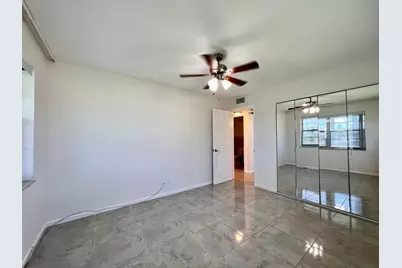 136 Somerset G, West Palm Beach, FL 33417 - Photo 12