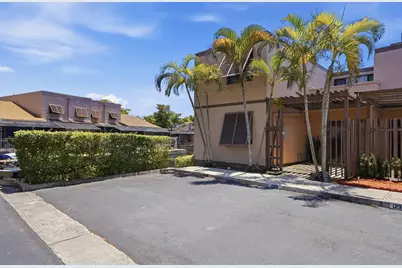 12300 NW 11th Court, Pembroke Pines, FL 33026 - Photo 2