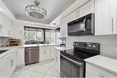 12300 NW 11th Court, Pembroke Pines, FL 33026 - Photo 18