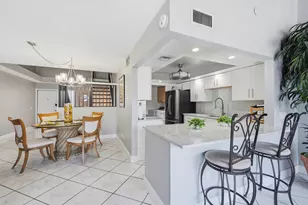 12300 NW 11th Ct, Pembroke Pines, FL 33026 - Photo 14