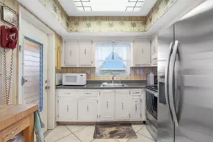 100 SE 6th Ave, Pompano Beach, FL 33060 - Photo 8