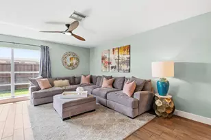 4886 Acorn Dr, Boca Raton, FL 33487 - Photo 4