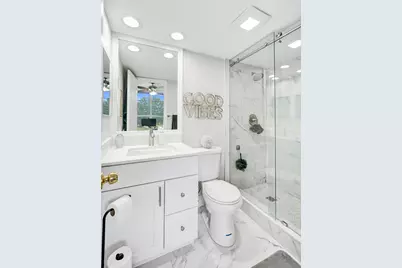 545 Oaks Lane #204, Pompano Beach, FL 33069 - Photo 8