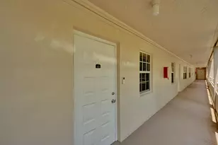 545 Oaks Ln, Pompano Beach, FL 33069 - Photo 20