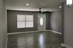 674 SW 25th St Street SW, Vero Beach, FL 32962 - Photo 2