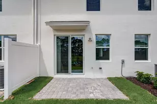 5728 SE Edgewater Cir, Stuart, FL 34997 - Photo 34