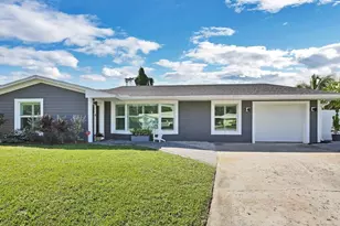 68 Azalea Cir, Jupiter, FL 33469 - Photo 2