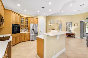10865 NW 66th Ct, Parkland, FL 33076 - Photo 6