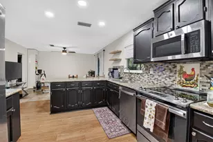22859 N Sandalfoot Blvd, Boca Raton, FL 33428 - Photo 12