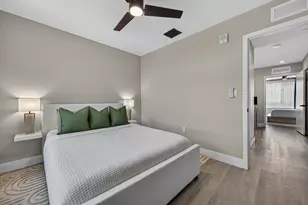 2535 NE 193rd St, Miami, FL 33180 - Photo 28