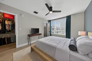 2535 NE 193rd St, Miami, FL 33180 - Photo 36