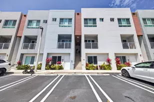 2535 NE 193rd St, Miami, FL 33180 - Photo 42