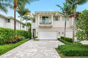 436 NE Wavecrest Way, Boca Raton, FL 33432 - Photo 2