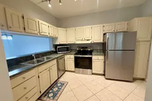 101 Cypress Point Dr, Palm Beach Gardens, FL 33418 - Photo 2