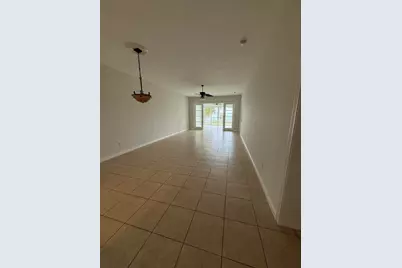 4 Harbour Isle Drive E #Unit 204, Fort Pierce, FL 34949 - Photo 8