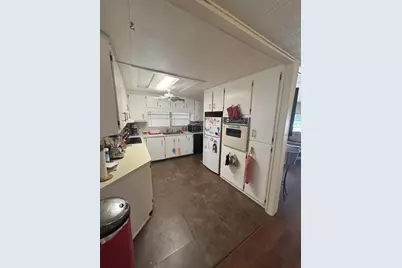 6445 Cypress Lane, Atlantis, FL 33462 - Photo 18