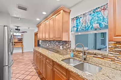 6537 Monmouth Road, West Palm Beach, FL 33413 - Photo 8