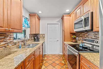 6537 Monmouth Road, West Palm Beach, FL 33413 - Photo 10
