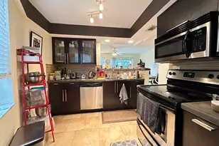 5811 NE 14th Rd, Fort Lauderdale, FL 33334 - Photo 2