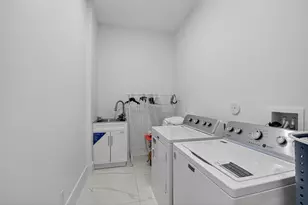 711 NE 6th St, Boca Raton, FL 33432 - Photo 24