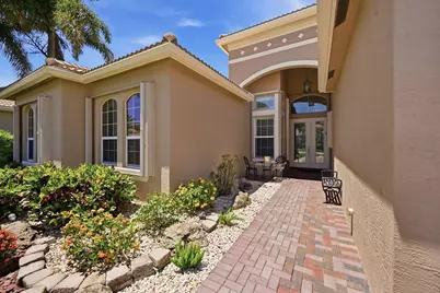 10469 Whitewind Circle, Boynton Beach, FL 33473 - Photo 2
