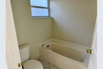 387 SW 206th Avenue, Pembroke Pines, FL 33029 - Photo 16