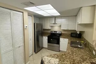 1700 S Crestwood Ct S, Royal Palm Beach, FL 33411 - Photo 6