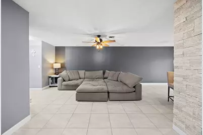 1928 E Discovery Cir Circle E, Deerfield Beach, FL 33442 - Photo 6