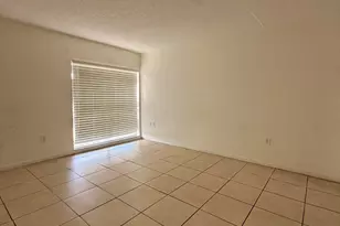 8775 Park Blvd, Miami, FL 33172 - Photo 4