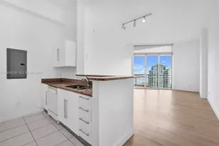 325 S Biscayne Blvd, Miami, FL 33131 - Photo 4
