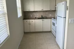 137 Fanshaw D, Boca Raton, FL 33434 - Photo 10