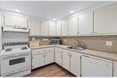 6195 Rock Island Road #302, Tamarac, FL 33319 - Photo 4