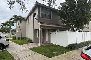 5362 SW 125th Ave, Miramar, FL 33027 - Photo 2