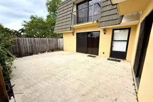 3217 32nd Way, West Palm Beach, FL 33407 - Photo 2