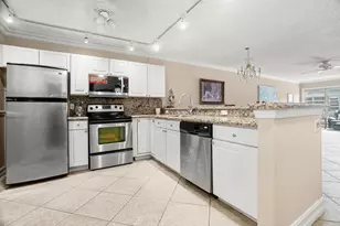 18900 Stewart Cir, Boca Raton, FL 33496 - Photo 8