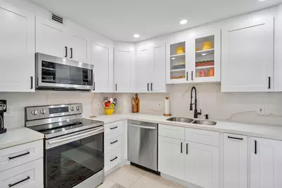 1900 S Ocean Boulevard #1e, Lauderdale by the Sea, FL 33062 - Photo 8