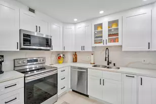1900 S Ocean Blvd, Lauderdale by the Sea, FL 33062 - Photo 8