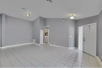 10253 N Serene Meadow Dr Drive N, Boca Raton, FL 33428 - Photo 6