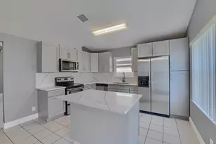 10253 N Serene Meadow Dr Dr N, Boca Raton, FL 33428 - Photo 16