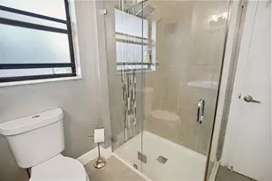 7620 NW 79th Ave, Tamarac, FL 33321 - Photo 14