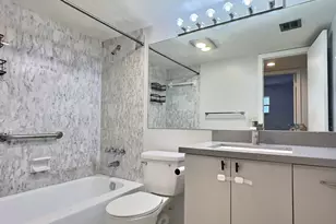 400 S Hollybrook Dr, Pembroke Pines, FL 33025 - Photo 8