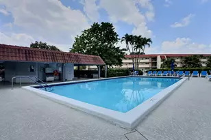 400 S Hollybrook Dr, Pembroke Pines, FL 33025 - Photo 12