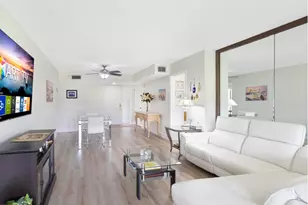11090 Green Lake Dr, Boynton Beach, FL 33437 - Photo 8