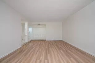 3660 Inverrary Dr, Lauderhill, FL 33319 - Photo 16
