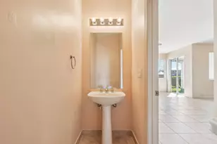 2584 SW Stockbridge Sq Square SW, Vero Beach, FL 32962 - Photo 38