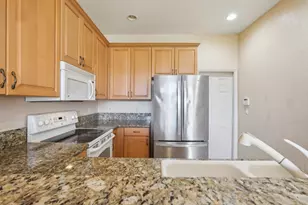 2584 SW Stockbridge Sq Square SW, Vero Beach, FL 32962 - Photo 18