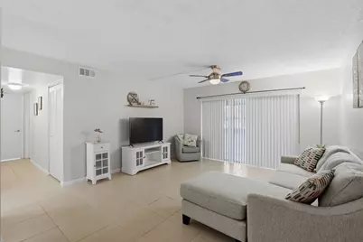 627 Sea Pine Way #D1, Greenacres, FL 33415 - Photo 6