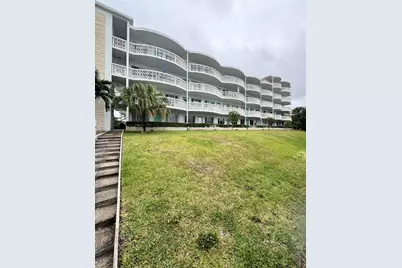 2381 Sunset Avenue #117, Lake Worth Beach, FL 33461 - Photo 2