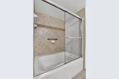 625 Casa Loma Boulevard #304, Boynton Beach, FL 33435 - Photo 18