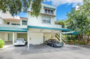 324 N Lake Dr, Lantana, FL 33462 - Photo 6